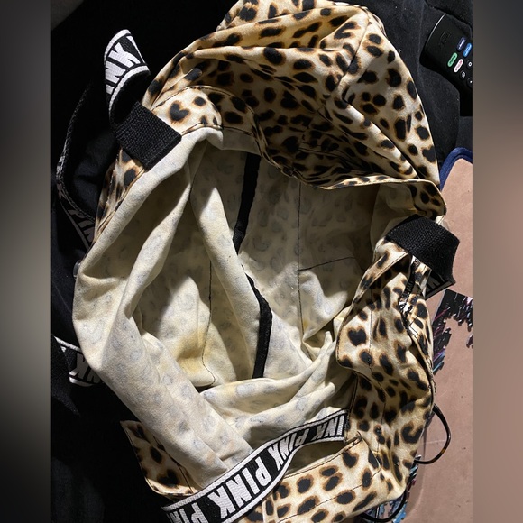 !!FINAL PRICE!! Victoria Secret’s Pink Leopard Tote Bag - Picture 2 of 4
